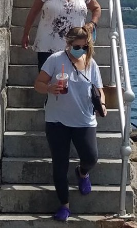 c_jachna's tweet photo. body dysmorphia is sooooo exhausting. telling yourself every-time you look in the mirror that you look disgusting is horrible. and now that i’m preparing for a wedding it feels 10x worse. my dad sent me the first pic and reminded me how far i have come.  love u daddio ❤️🥹 https://t.co/dOnl2BVE3q