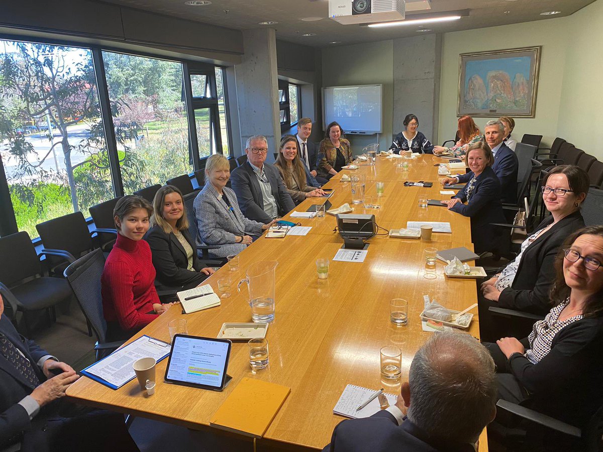 Was glad to answer the many informed questions by ANU scolars on Latvia’s foreign policy at the round table discussion on Global Geopolitical Landscape. Thank you <a href="/annemcnaughton4/">Anne McNaughton</a> <a href="/anuces/">ANU Europe Centre</a> <a href="/Latvian_MFA/">Latvian MFA 🇱🇻 | #StandWithUkraine 🇺🇦</a>