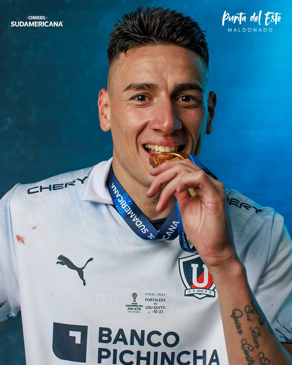 Sudamericana's tweet photo. 💪⚽ Mauricio Martínez, una de las piezas clave en el equipo de Zubeldía, campeón de la CONMEBOL #Sudamericana 🏆

⭐ @ldu_oficial 

#LaGranConquista #LaConquistaFinal #LDU https://t.co/ckgmH6XIjm