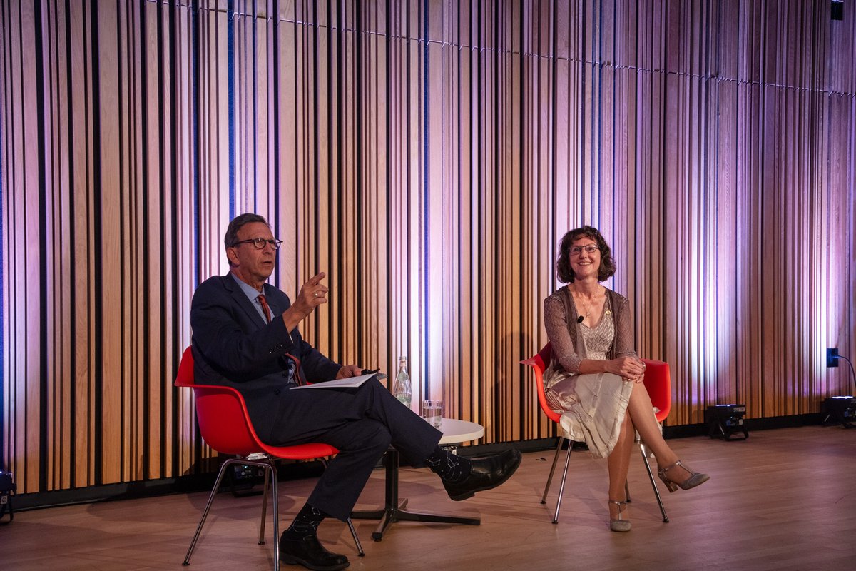 We had so much fun last week at @carnegiescience with #KavliPrize Laureate Conny Aerts and @franksesno! You can watch this great conversation on YouTube: youtube.com/watch?v=higkF_… Photo credit: Navid Marvi/Carnegie Institution for Science