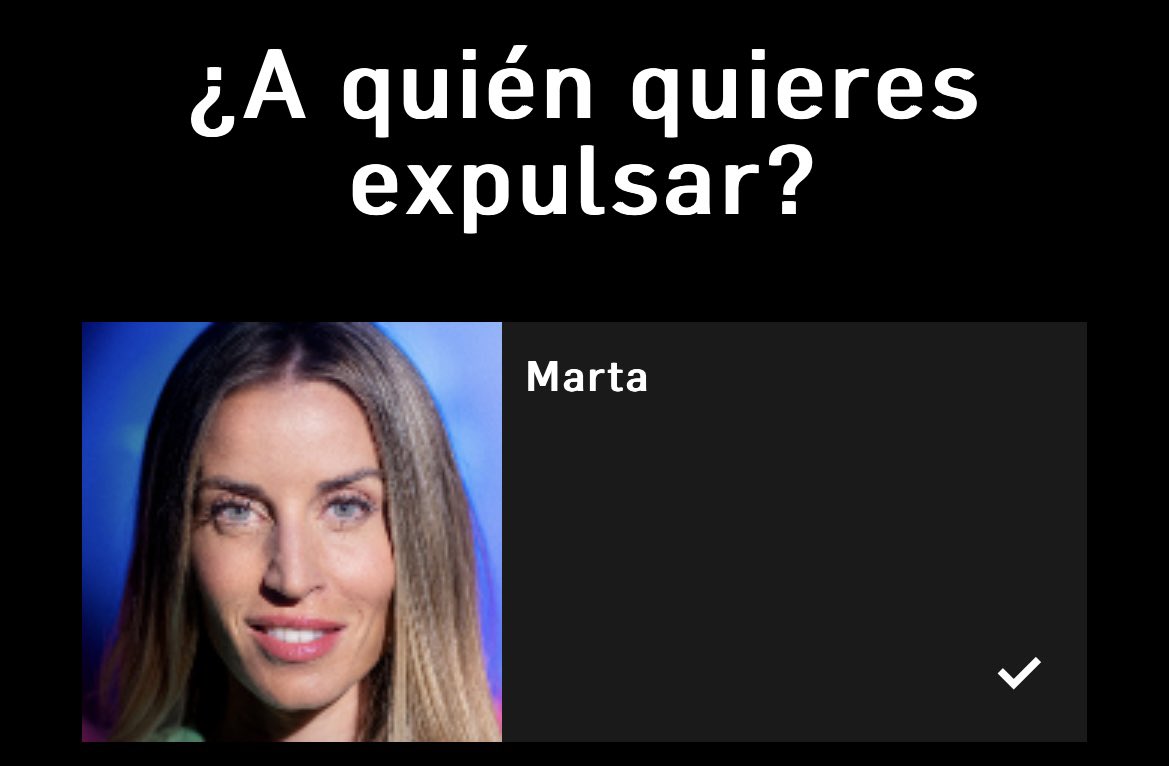 mjodomingod's tweet image. Camino a disfrutar un vinito blanco con 👞 #GHVIP310