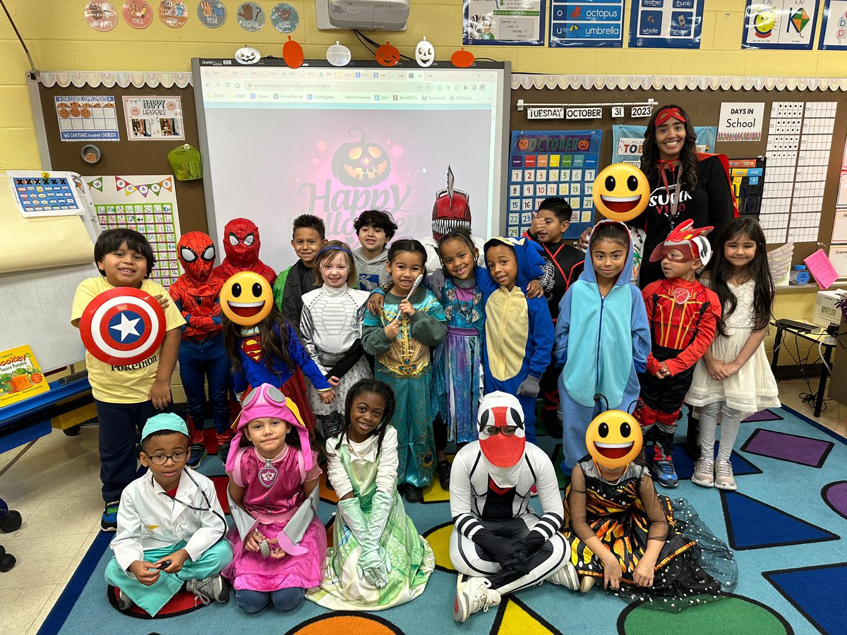 Happy Halloween from 1V! 🎃👻 <a href="/WeAreHTSD/">WeAreHTSD</a> <a href="/HTSD_Wilson/">Wilson Elementary School</a>