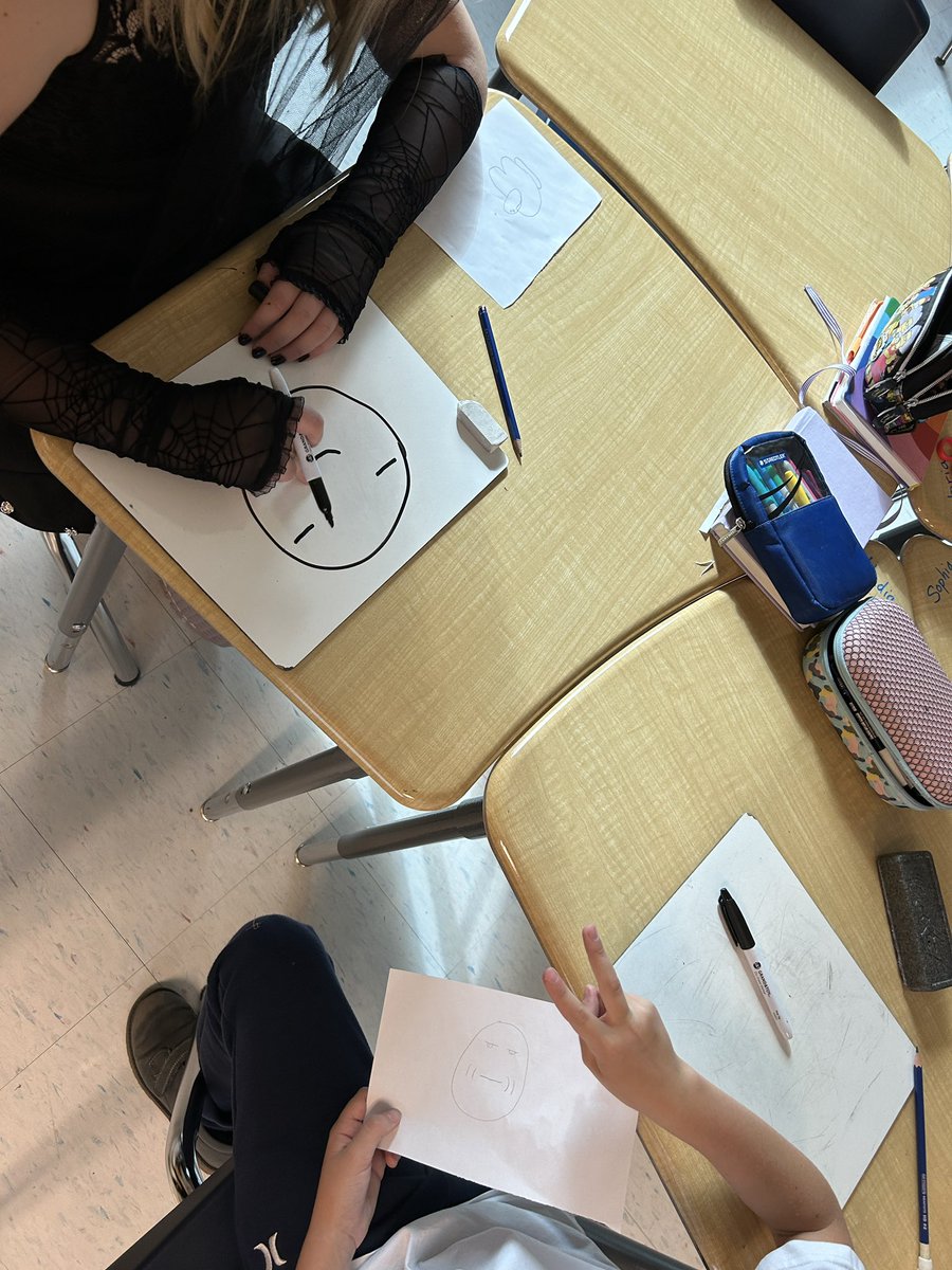Our next writing project will be a marche à suivre! Today we started by giving step by step instructions to a simple drawing that each student did! After they were done drawing they showed revealed the original the drawing to see if it was a close match!