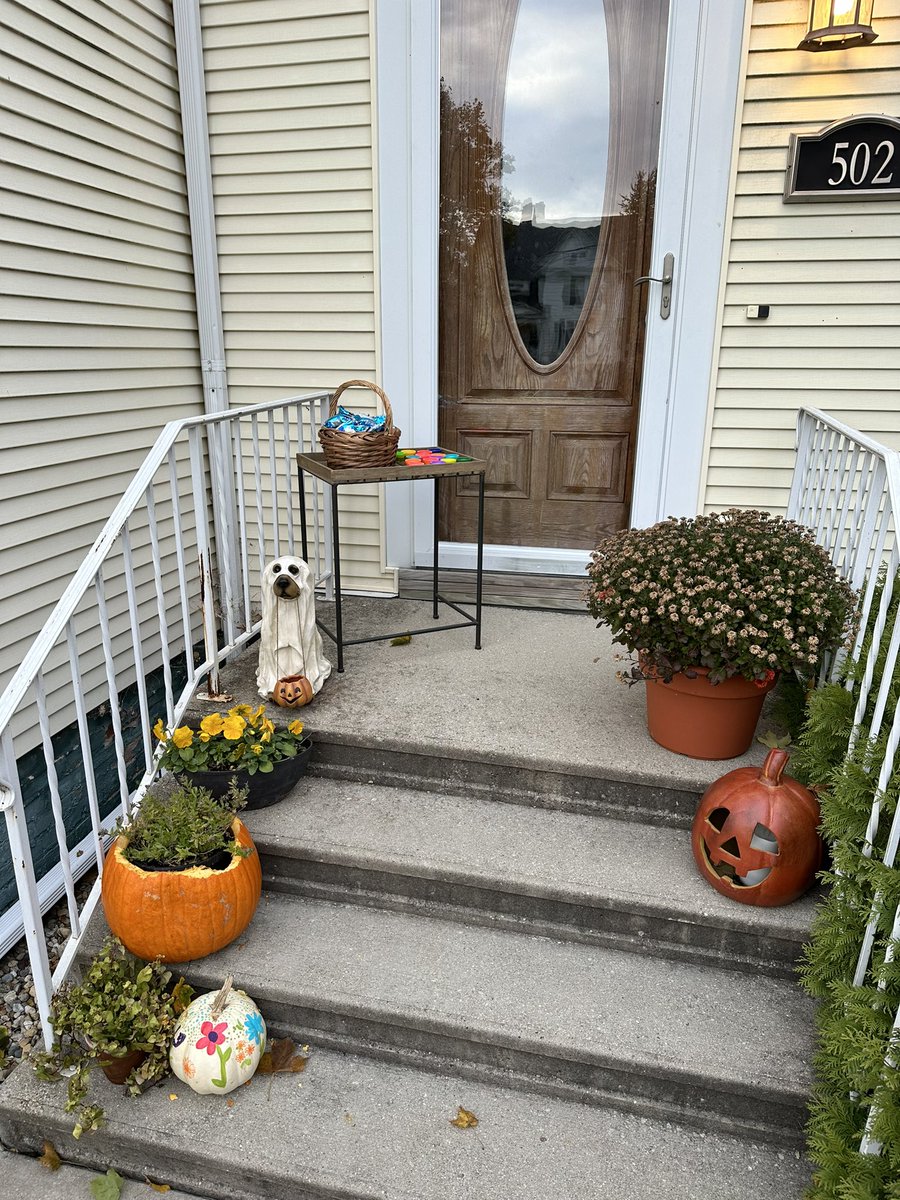 Andrew Larson tweet media