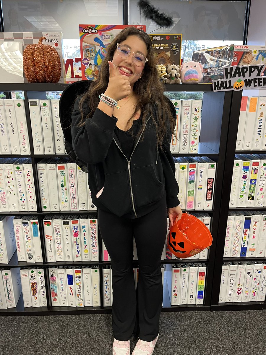 MathnasiumGN's tweet image. Happy Halloween!  Some of our students fit in time for math and trick or treating!  We hope everyone has a safe and fun-filled holiday! #mathnasiumgreatneck #greatneckbiz #Halloween2023 #greatneckny