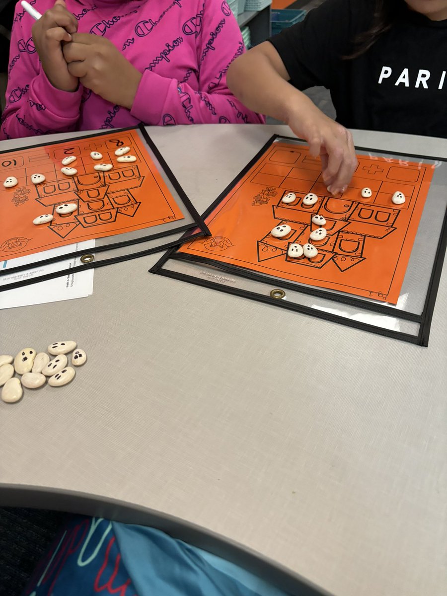 In honor of Halloween we carved a pumpkin and used a term frame to see how many ghost to make ten
#broncotough #firstgradebroncos @BrosnahanES