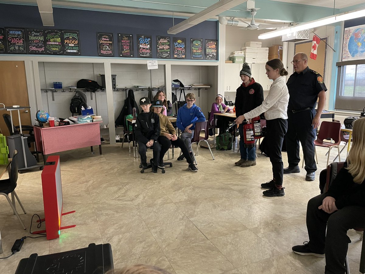 Grade 8’s tested out how long it took to put out different types of fires using a fire extinguisher. Thanks to Ron for visiting our classroom! <a href="/WalpoleNorth/">Walpole North</a> <a href="/GEDSB/">Grand Erie District School Board</a> <a href="/HaldimandCounty/">Haldimand County</a>
