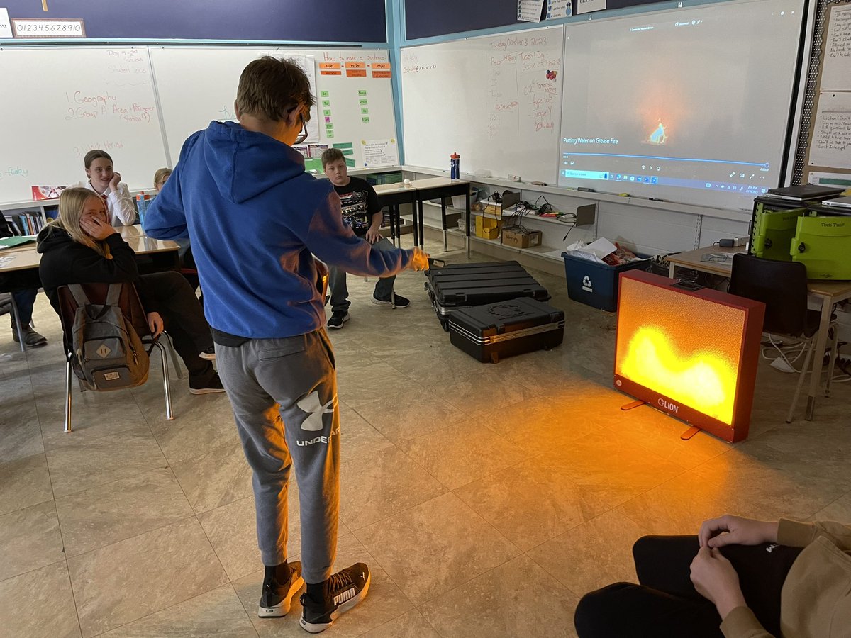 JoshKel49556220's tweet photo. Grade 8’s tested out how long it took to put out different types of fires using a fire extinguisher. Thanks to Ron for visiting our classroom! @WalpoleNorth @GEDSB @HaldimandCounty https://t.co/dn3OAXgKWX