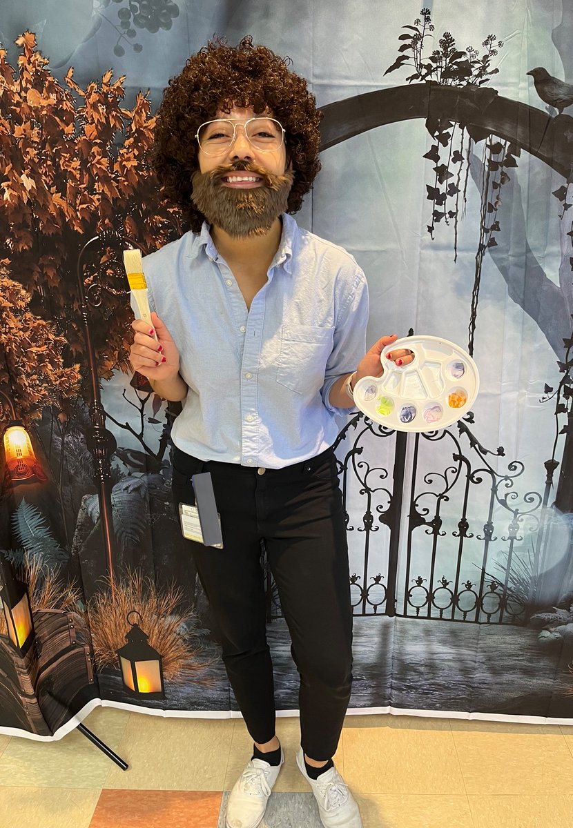 Weekend costume vs work costume