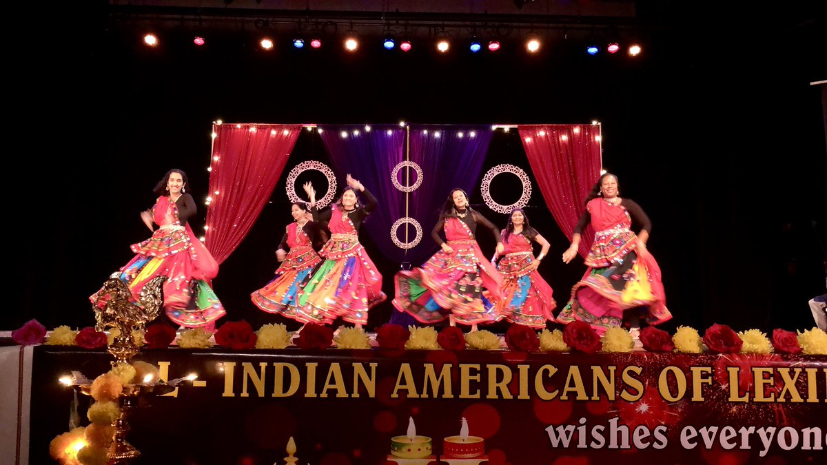 CAALsince1983's tweet photo. Thank you @IAL2007 for such a wonderful #Diwali celebration! To those who celebrate, wishing you and your family very happy and prosperous Diwali! With light of beautiful diyas and the holy chants, may happiness and prosperity fill your life! @lexingtonsuper @tagoreismyjam https://t.co/Bj6F7DaZrV