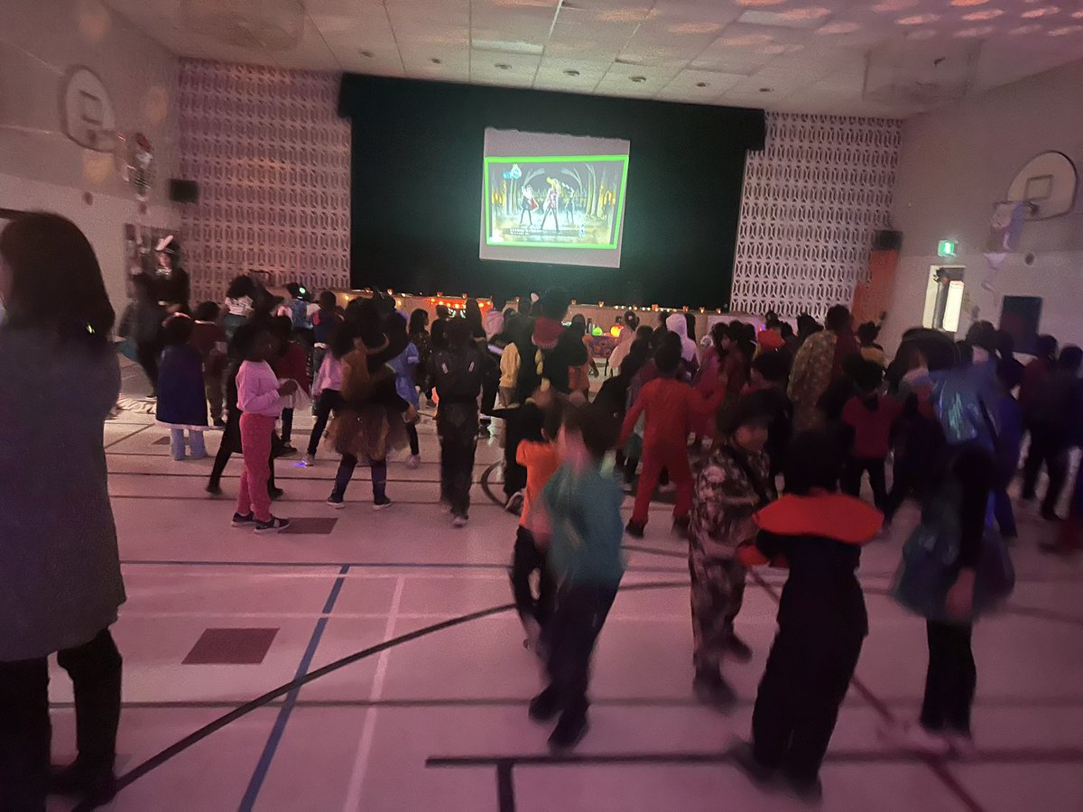 militoGr1's tweet photo. We had so much fun at the Halloween dance today! Thank you to Ms. Cress and Ms. Rogerson for all their hard work putting it together for us! @StRoseLimaOCSB https://t.co/D1gaGdtem6