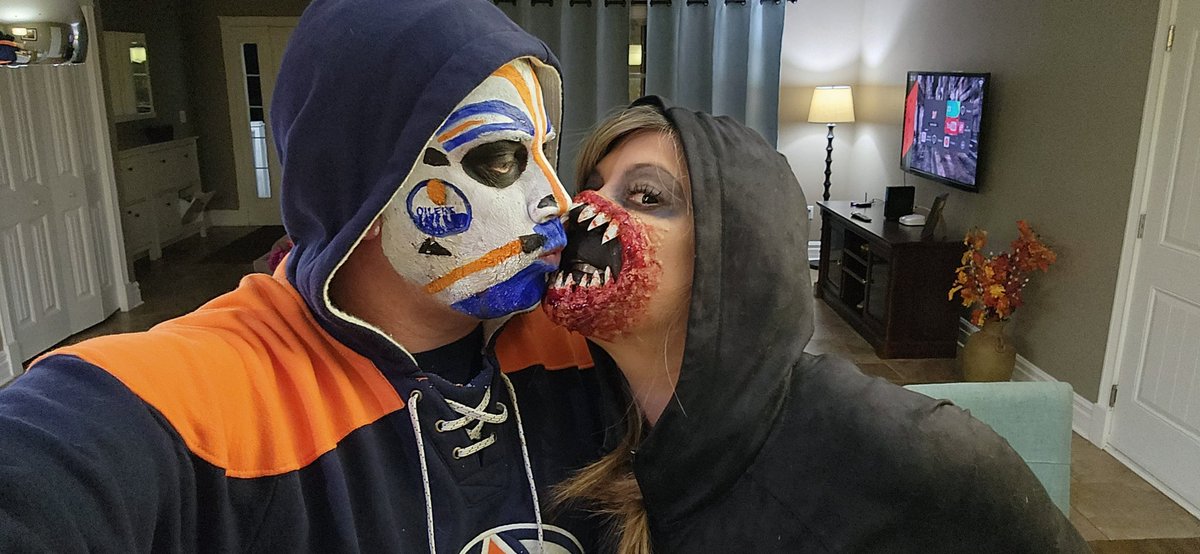 Happy Halloween from 1980's <a href="/grantfuhr/">Grant Fuhr</a> &amp; Monique Petitpas! 🎃 🎃