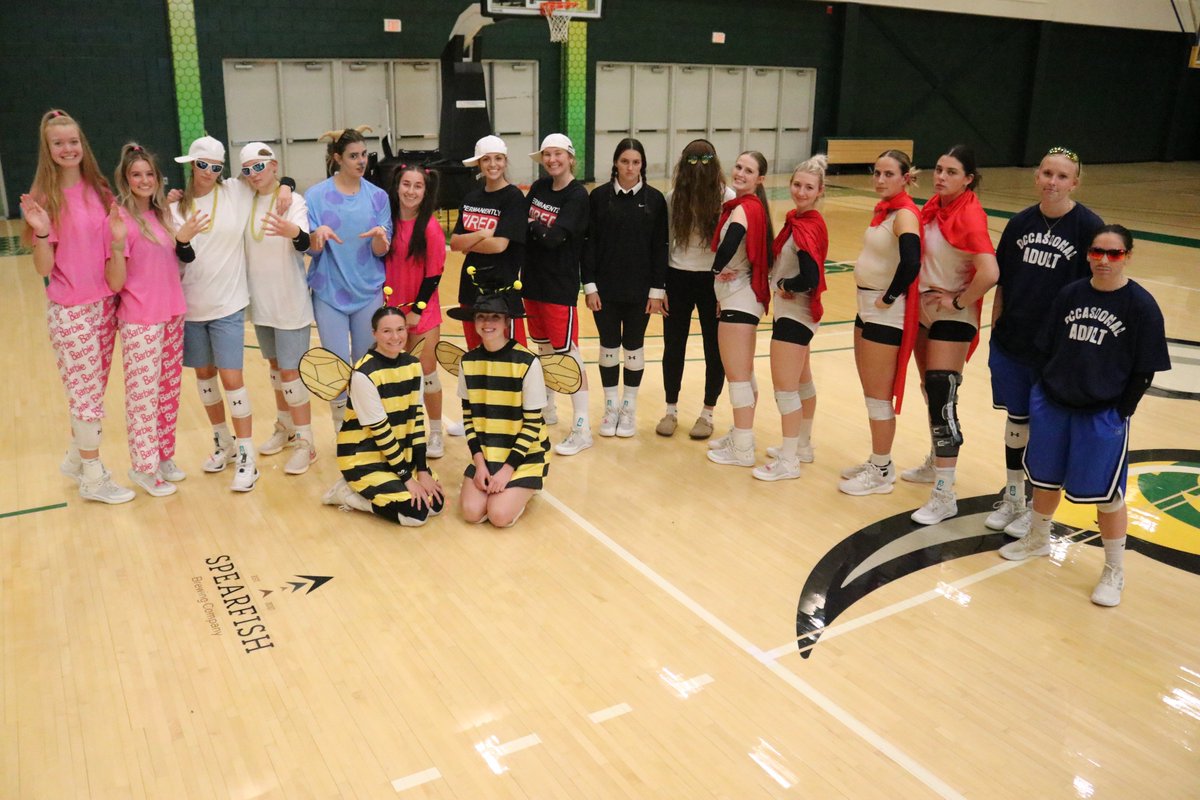 BHSUVB's tweet photo. Our Halloween fits are on point!

#ALLIN x #SpookySeason https://t.co/kVASy135be
