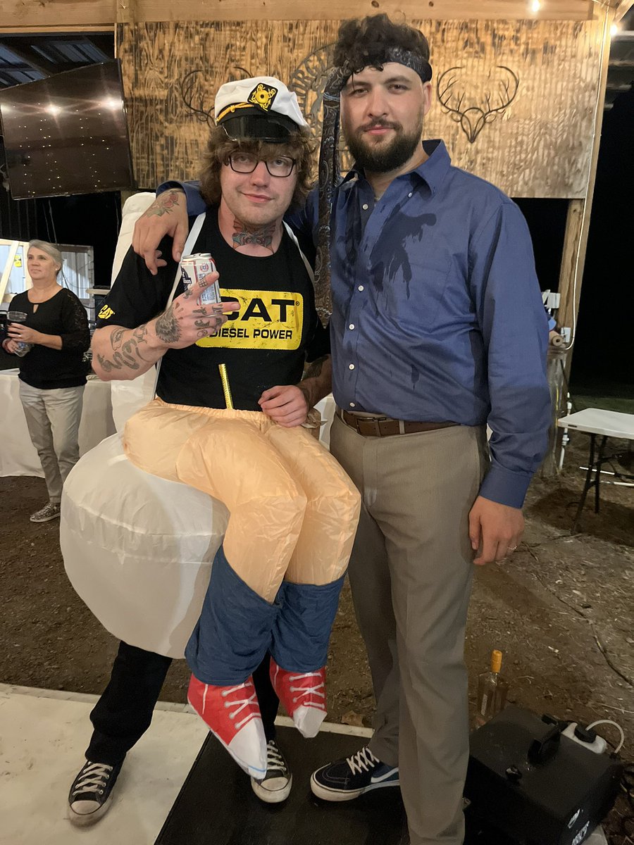 Haven’t seen my friend in 3 years and I go to his wedding in a toilet costume