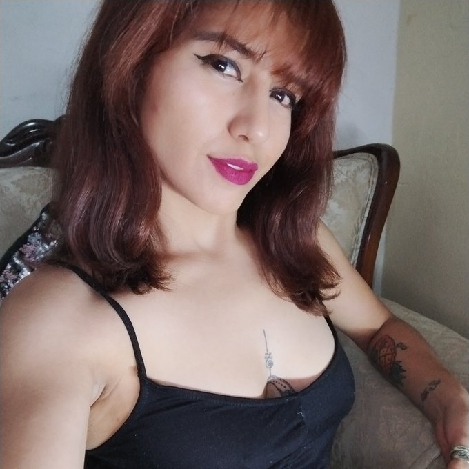 #NuevaFotoDePerfil tuve que cambiarla ya me iban a bloquear la cuenta 😁😁😜 https://t.co/HM7GBv4IL2<a href="/tag/nuevafotodeperfil"class="tags">#NuevaFotoDePerfil</a>