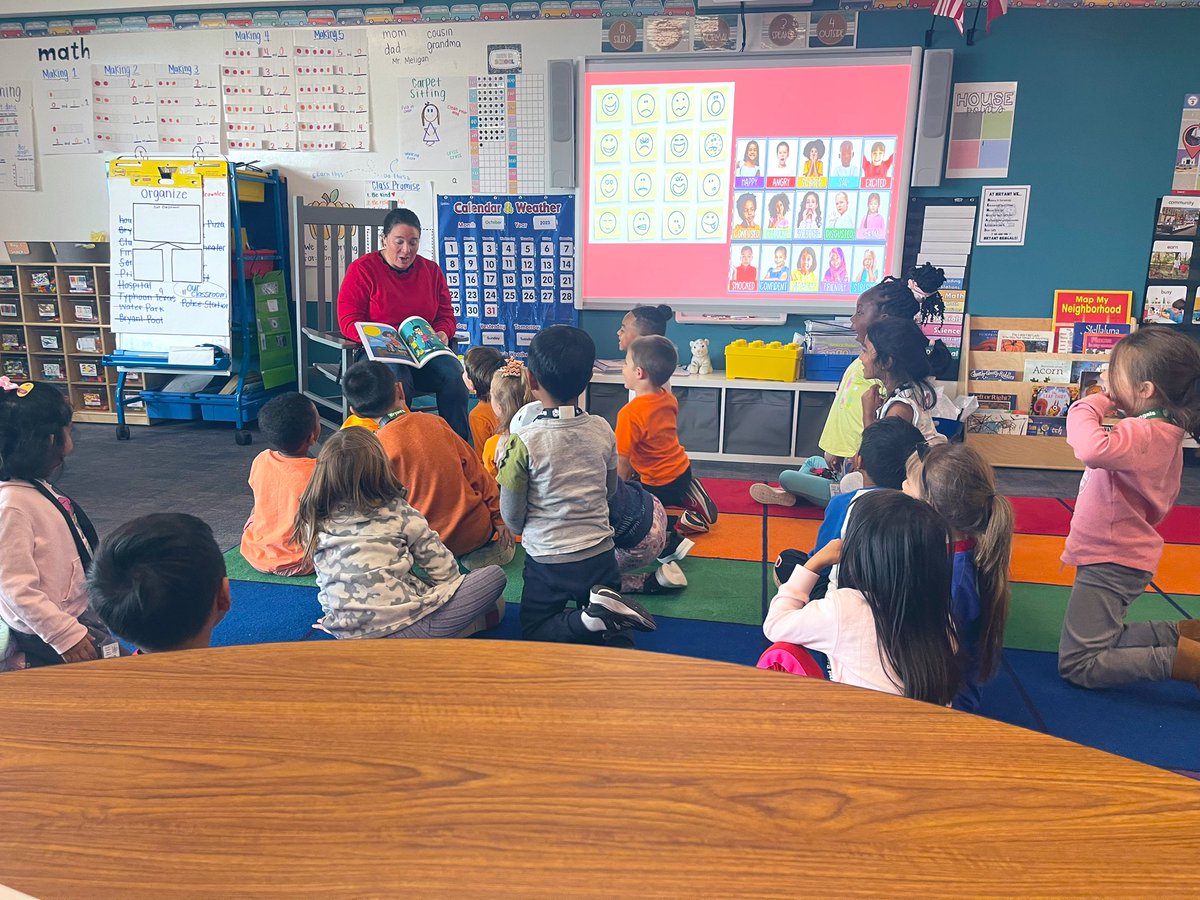 It’s always exciting when <a href="/PwFlores/">Dr Penelope Flores</a> visits! #BengalPride