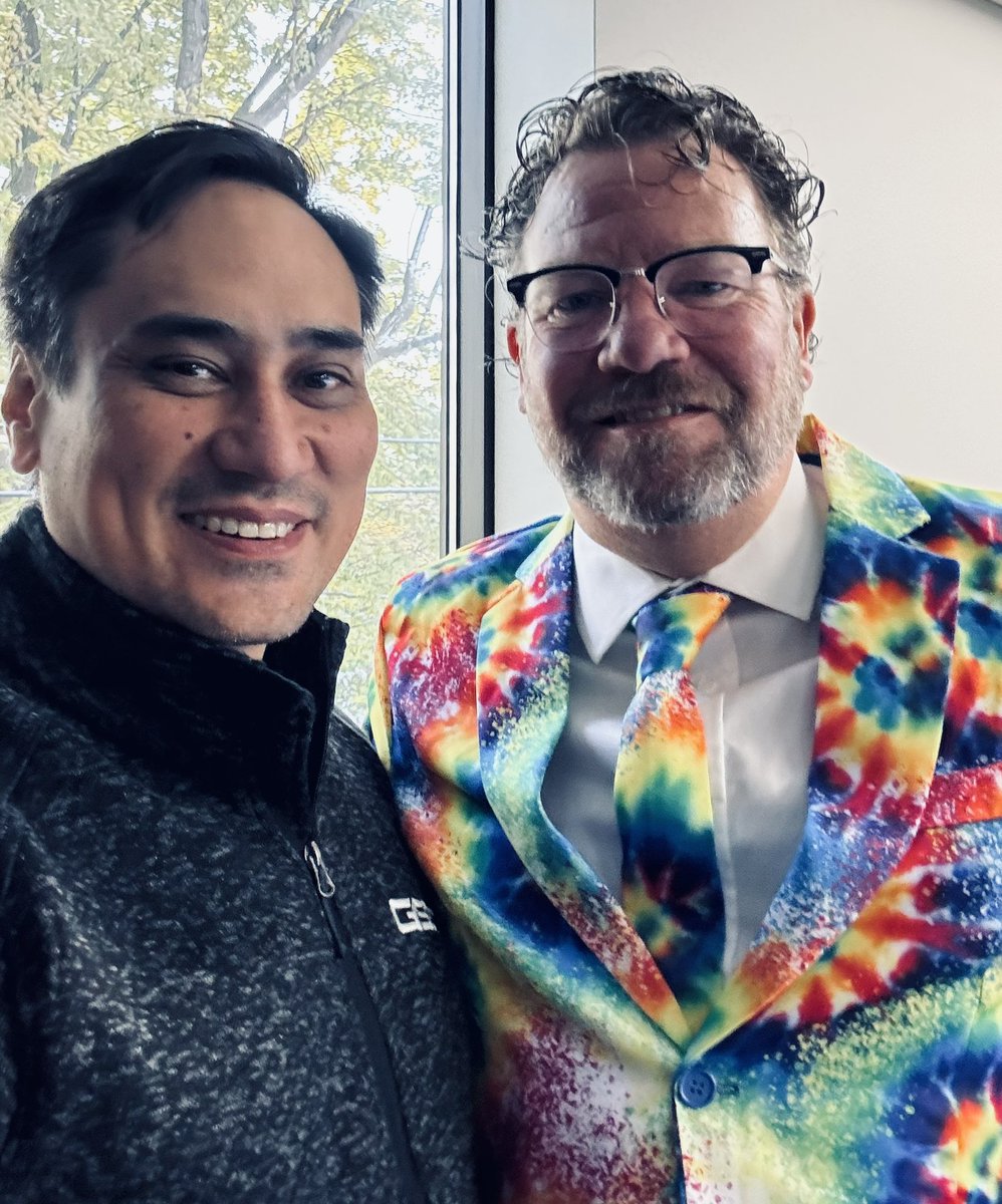 wrlowe's tweet photo. @whitemoondave Happy Birthday! https://t.co/OwXcvcLLqe
