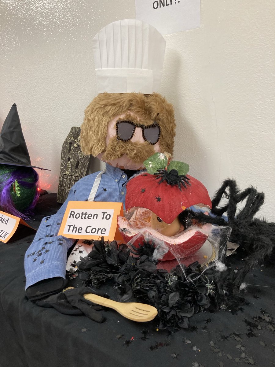 Sao-kham Mork-Gerra (@smorkgerra) on Twitter photo Some really cool ideas this year <a href="/TLKLife/">TL Kennedy SS</a> 365 days to come up with new designs for next year! Some really cool ideas this year <a href="/TLKLife/">TL Kennedy SS</a> 365 days to come up with new designs for next year!