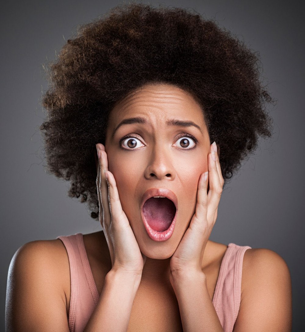 MouchkaQueen's tweet photo. Moi devant la fille qui a danser 💃 sur le fil avec son coéquipier à #lafranceaunincroyabletalent 😳😳😳 https://t.co/fMIwhbmp0o