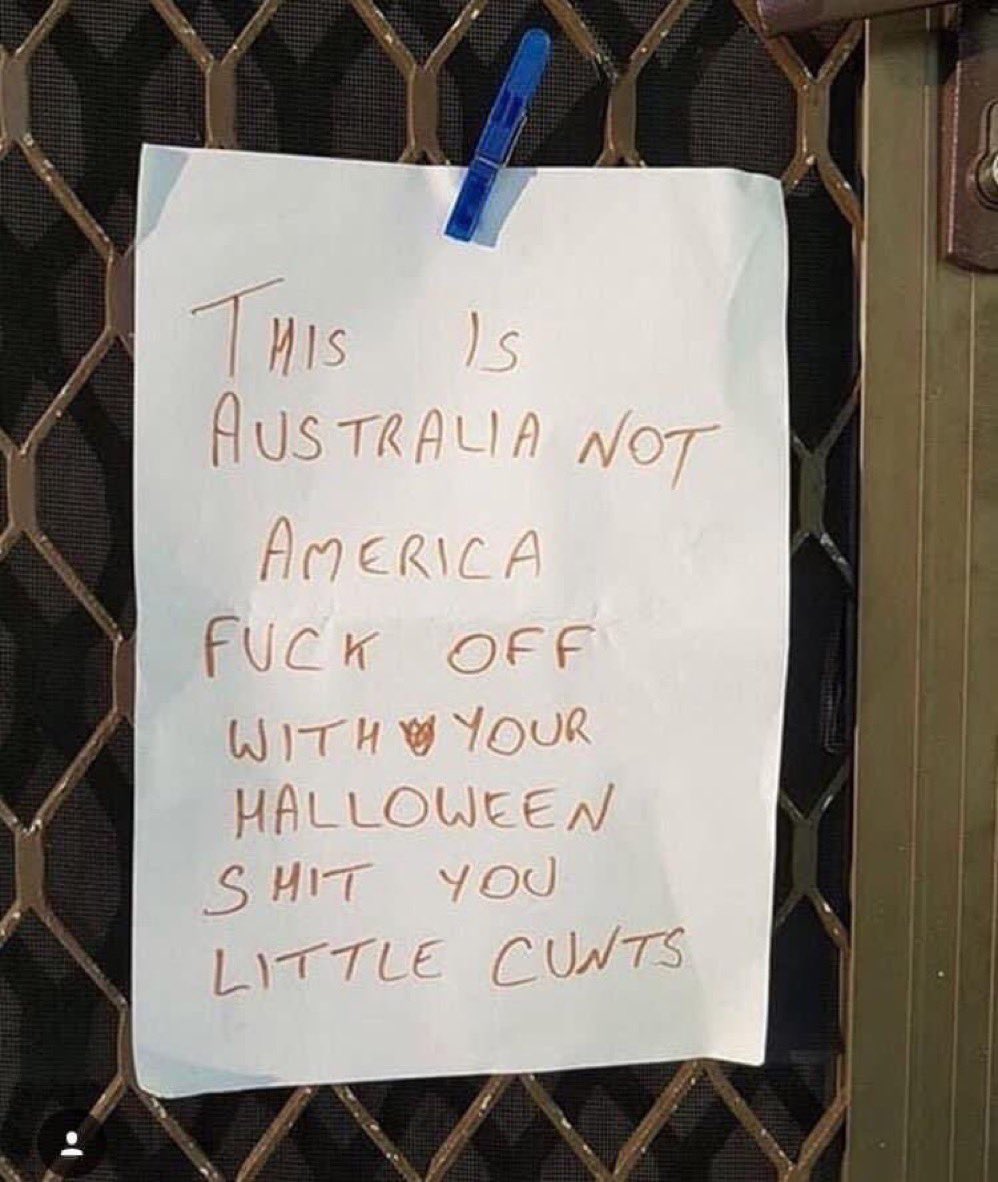 this is how australia celebrates halloween? i’m in tears 😭