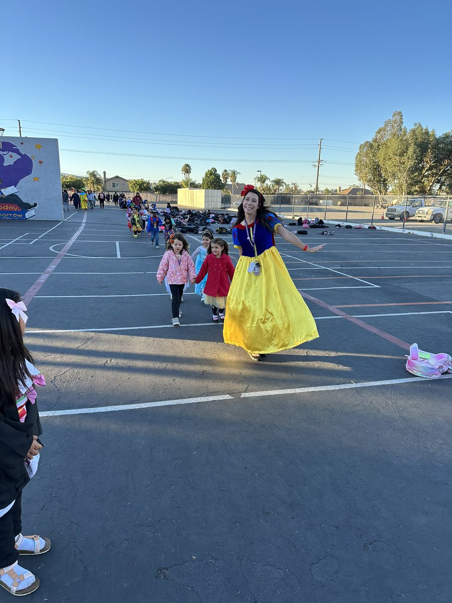 Estudillo Elementary tweet media