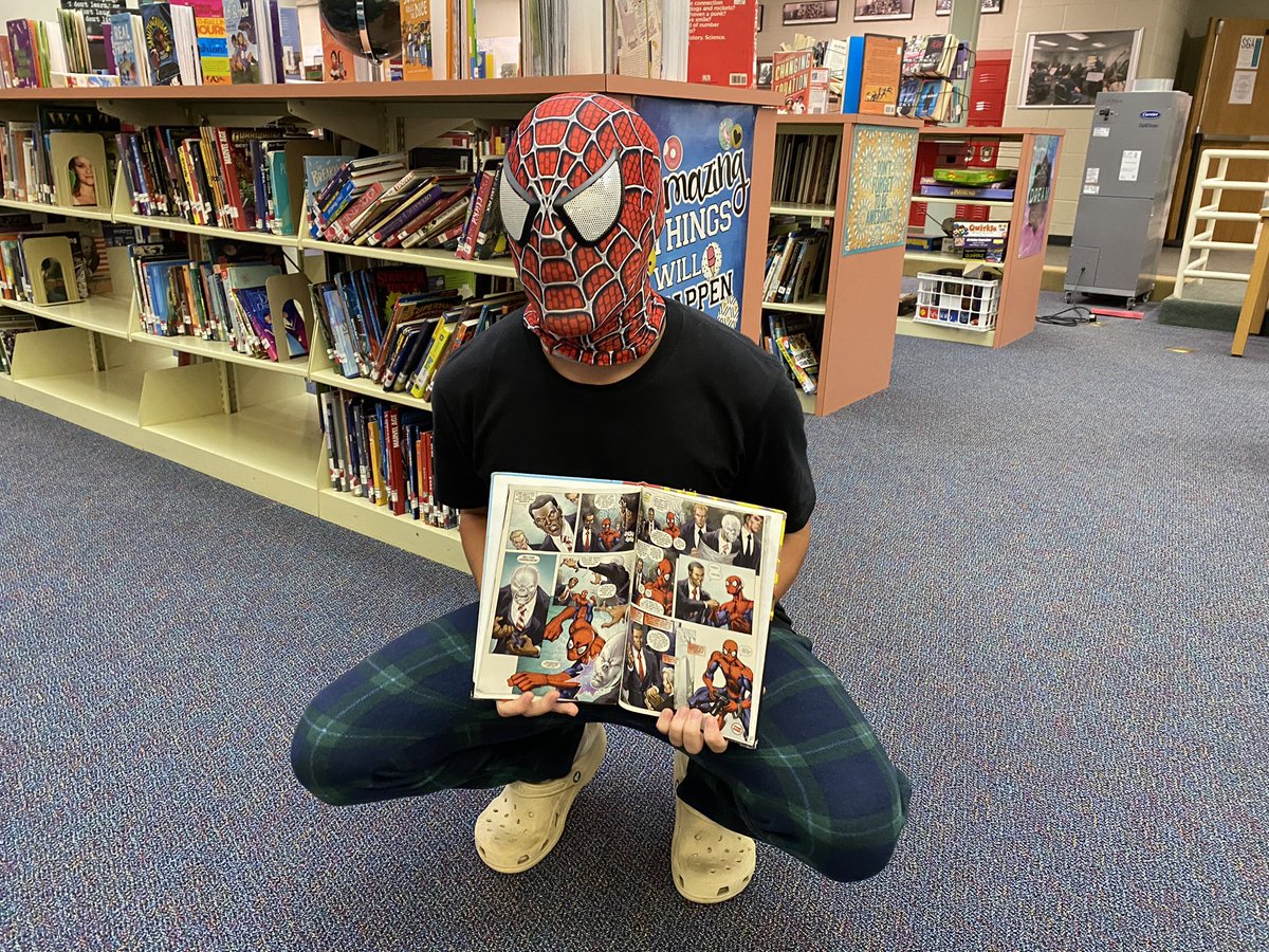 PPMS_media's tweet photo. Look who checked out a book today! https://t.co/QiCbhMo3RC