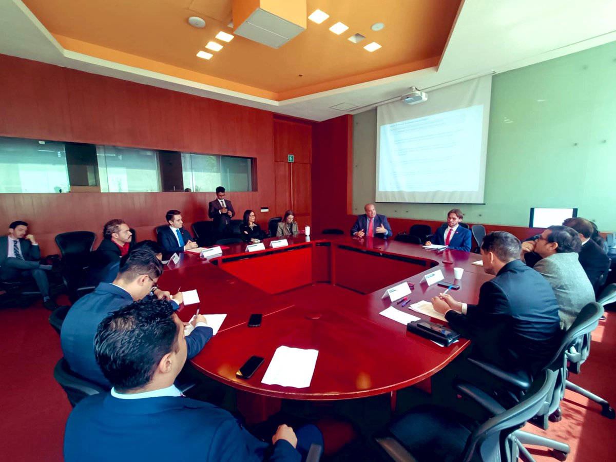 India in México tweet media