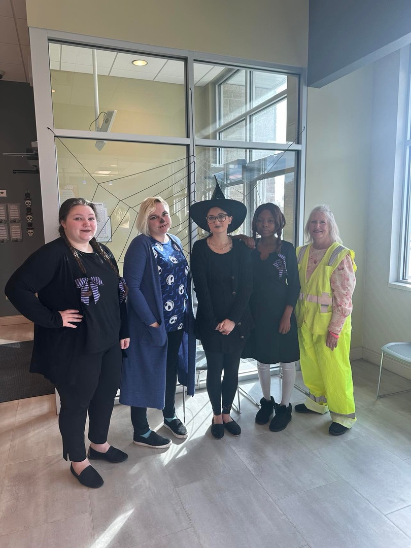 FinancialPlusCU's tweet image. Happy Halloween from the FPCU staff to you! 🎃 We hope your day is filled with spooky fun, sweet treats, and memorable costumes. 👻 #HappyHalloween