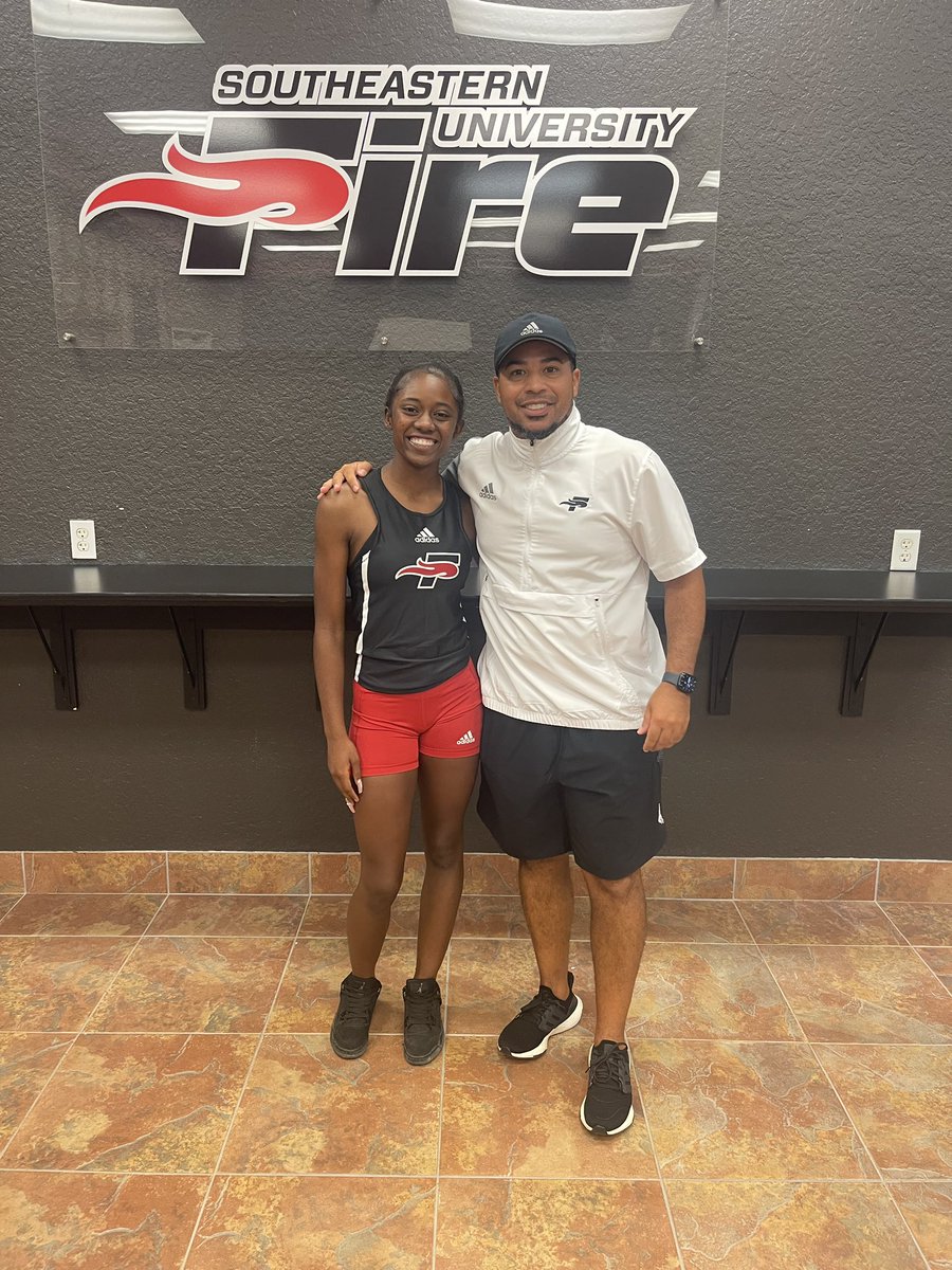 SEUFireTrack's tweet photo. Great visit today with one of the top hurdlers in the state of Florida. #FeelTheHeat #FutureFire #FireTF #Classof24 ๐๐ฅ๐ช๐ฝ https://t.co/aJaJQ4PdL6