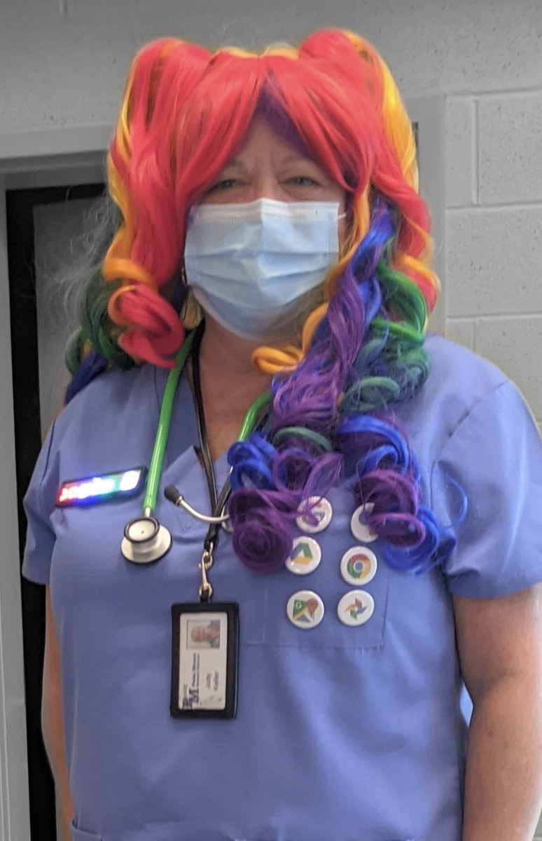 PMGoogleGoddess's tweet image. My Google Doc costume to share along with wearing my Google slides!! Didn&apos;t dress up this year but plan to bring it back next year!! #googledocs #googlechampions #googleslides #googleedu #Halloween