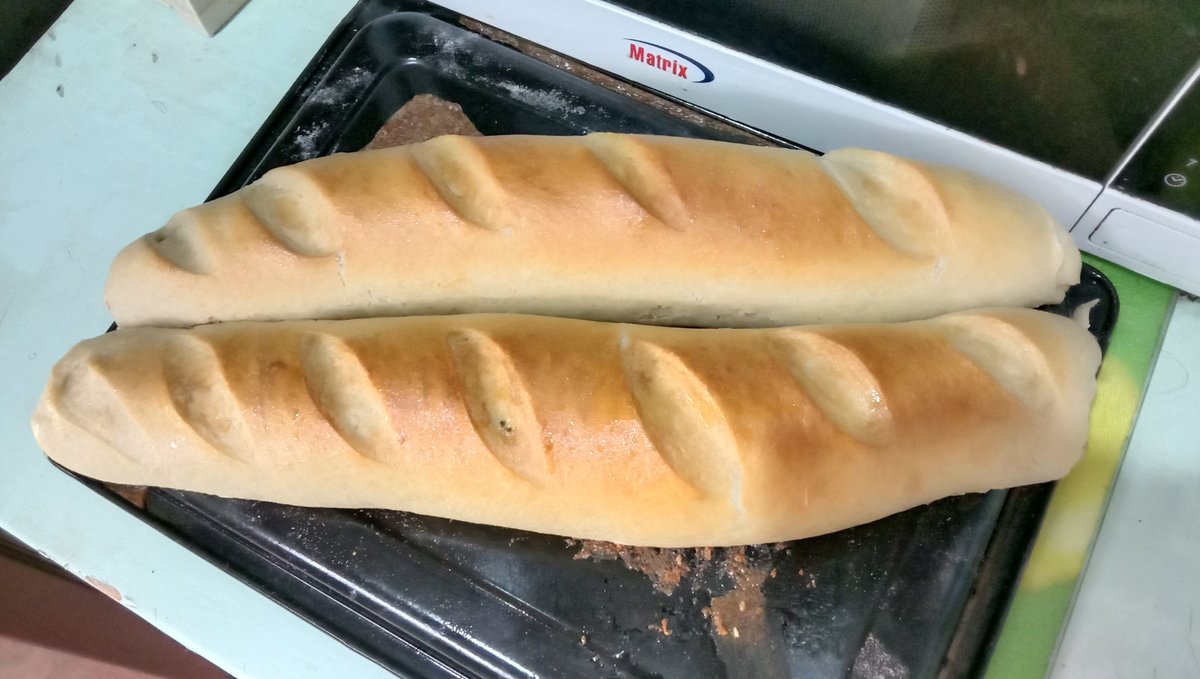 infobohol's tweet image. bread? #freshbread #frenchbread