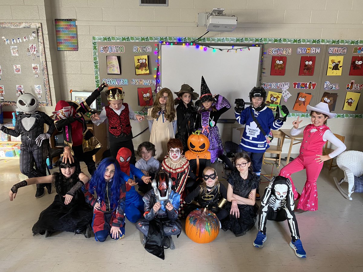 MmeCyyt's tweet photo. C’est l’Halloween 👻 https://t.co/V7ik5uK6sb