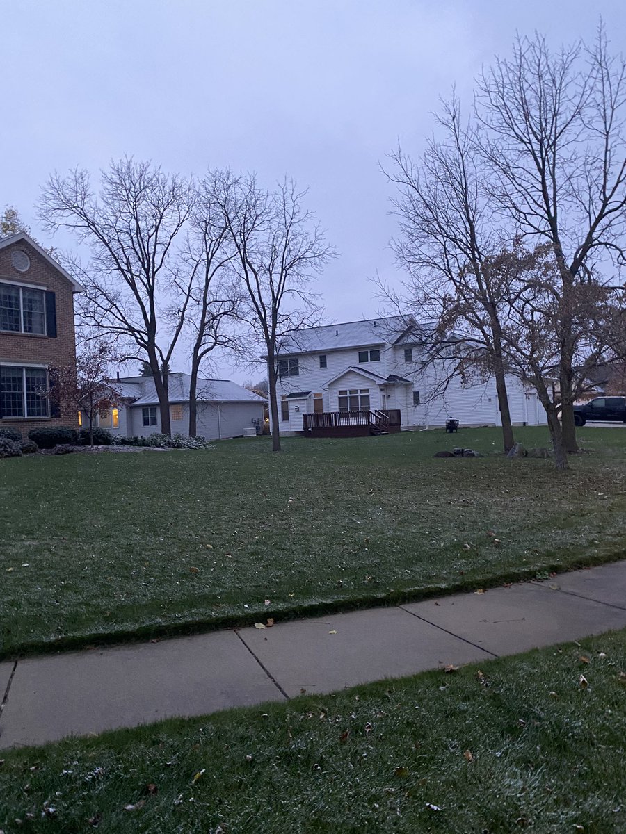 TurfSpartanLord's tweet image. For those who don’t live in the #MittenState we Trick or Treat in the snow. Trace here in Grand Ledge.