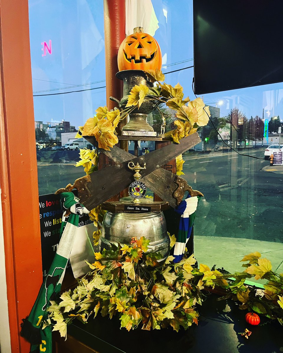DeaconBlueFC's tweet photo. Happy Halloween 🎃! https://t.co/2QYIHltPCi