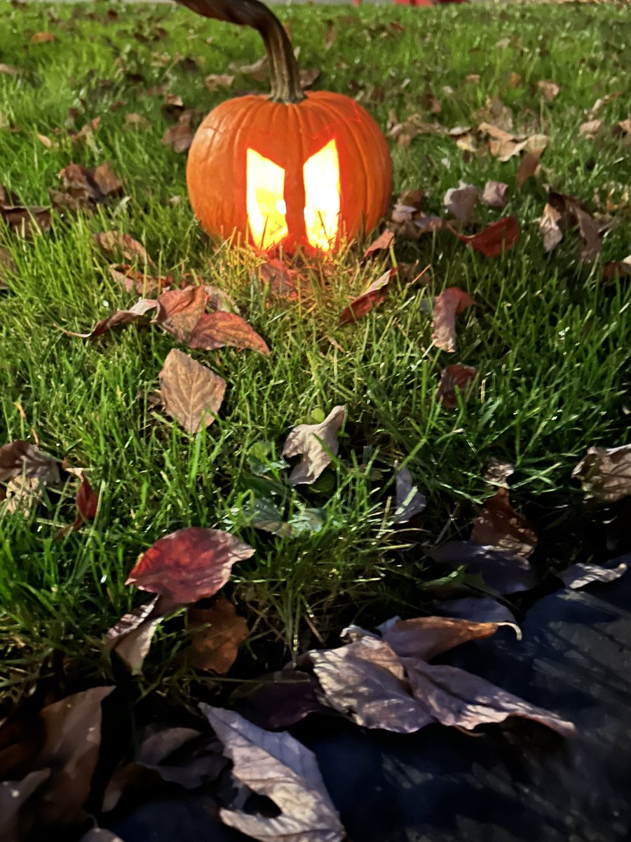 LongwaysSchuler's tweet photo. @bts_bighit #BTS #BTSARMY #Halloween https://t.co/2i8U79RmJF