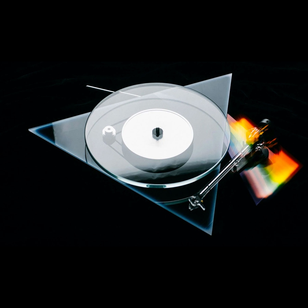 TurntableLab's tweet image. Pro-Ject / Dark Side Of The Moon Turntable - Limited Edition

↘ unique prism-shaped plinth, heavy glass platter, specially tuned tonearm + cartridge w/ dimmable LED rainbow backlight 🌈 pre-order:

⫸ turntablelab.com/projectdsotm

@ProJectAudioSys #projectaudio #pinkfloyd #ttlhifi