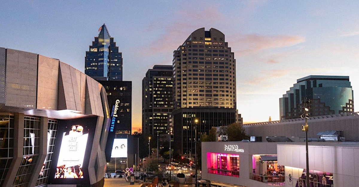 While many major markets in #California lost population between 2019-2022, Greater Sacramento’s population grew by 2.4%.📈 

Learn more in our 2023 Life Sciences Report made in partnership with <a href="/CBRE/">CBRE</a> and <a href="/Colliers/">Colliers</a>. 

Download it here: greatersacramento.com/life-sciences-…

#GreaterSacramento