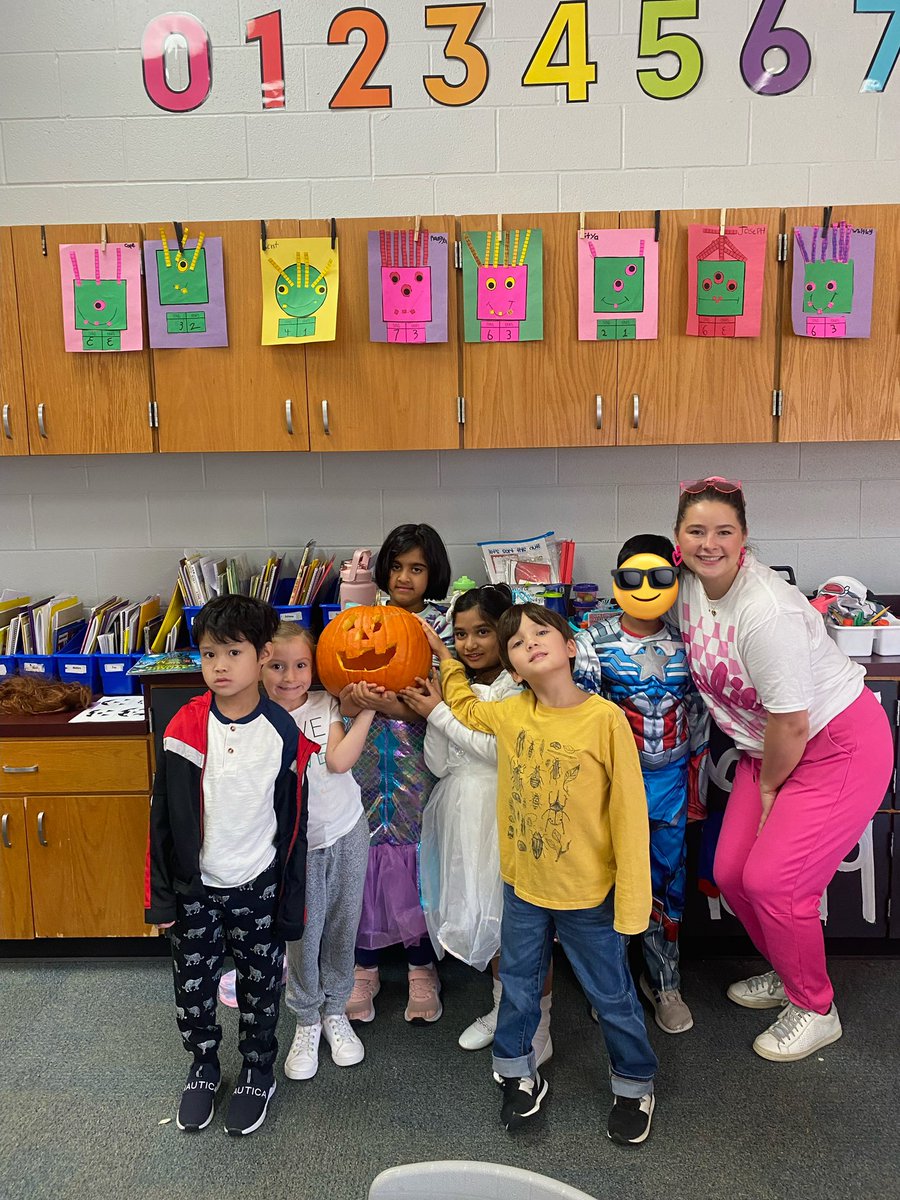 Ms. Manning tweet media