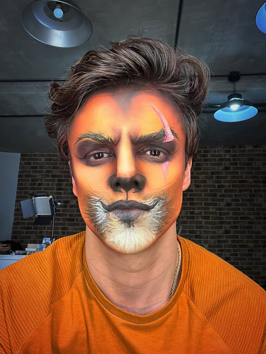 AndresN4VY's tweet photo. in your WILDEST DREAMS… 🐾
MIS AMIGOS DE #REPUBLICCOSMETICS ME TRANSFORMARON EN #SCAR PARA ESTE #HALLOWEEN 🎃
CELEBRANDO LOS 100 AÑOS DE THE WALT DISNEY COMPANY #DISNEY100 ✨ https://t.co/SzPV7wlQWB