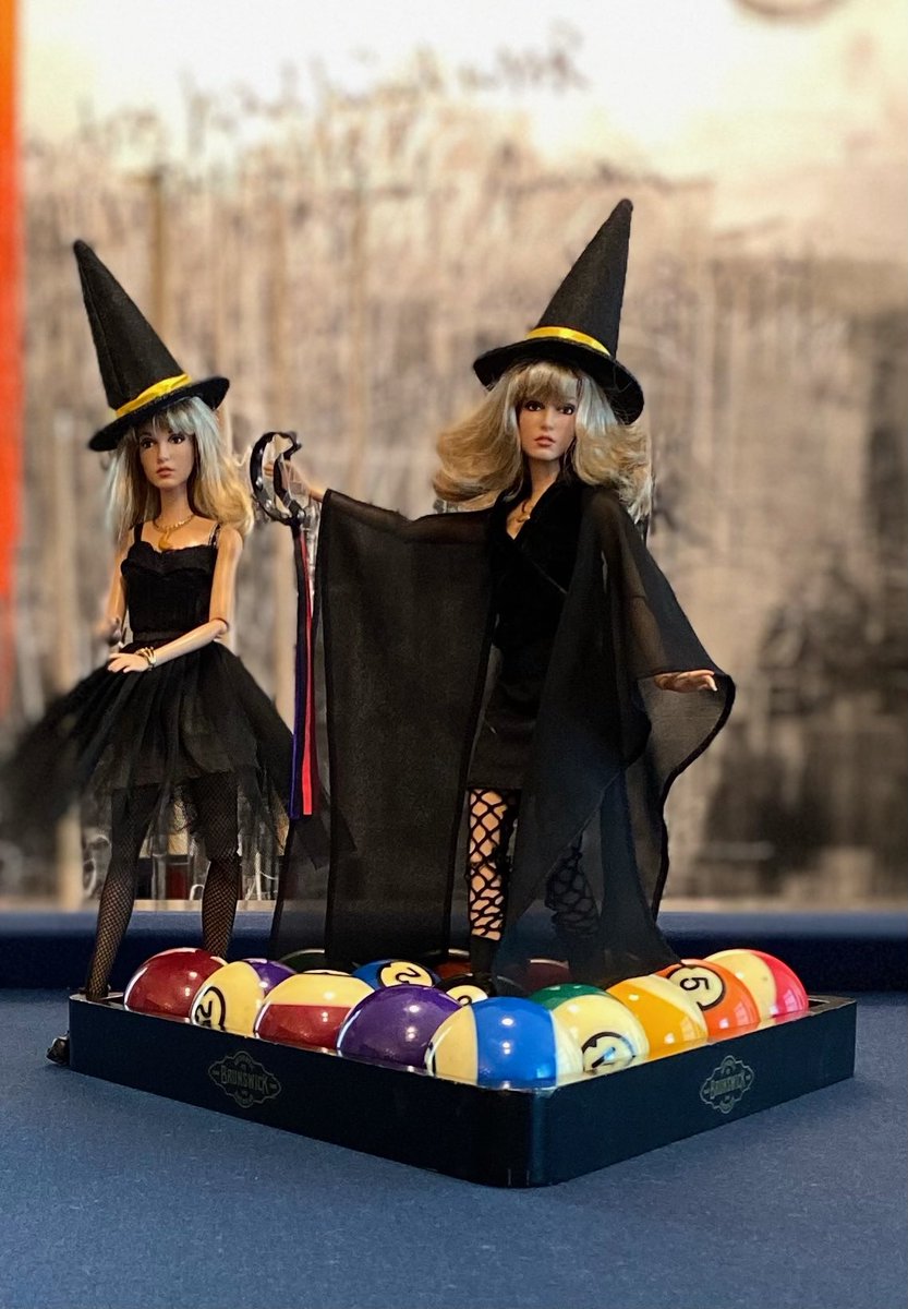 Hey everybody~
It’s my favorite day of the year! Me and my bestie Luna Barbie are on our way out to have our Best night ever! I’ll check in with you later-
Loves ya~
Stevie Barbie