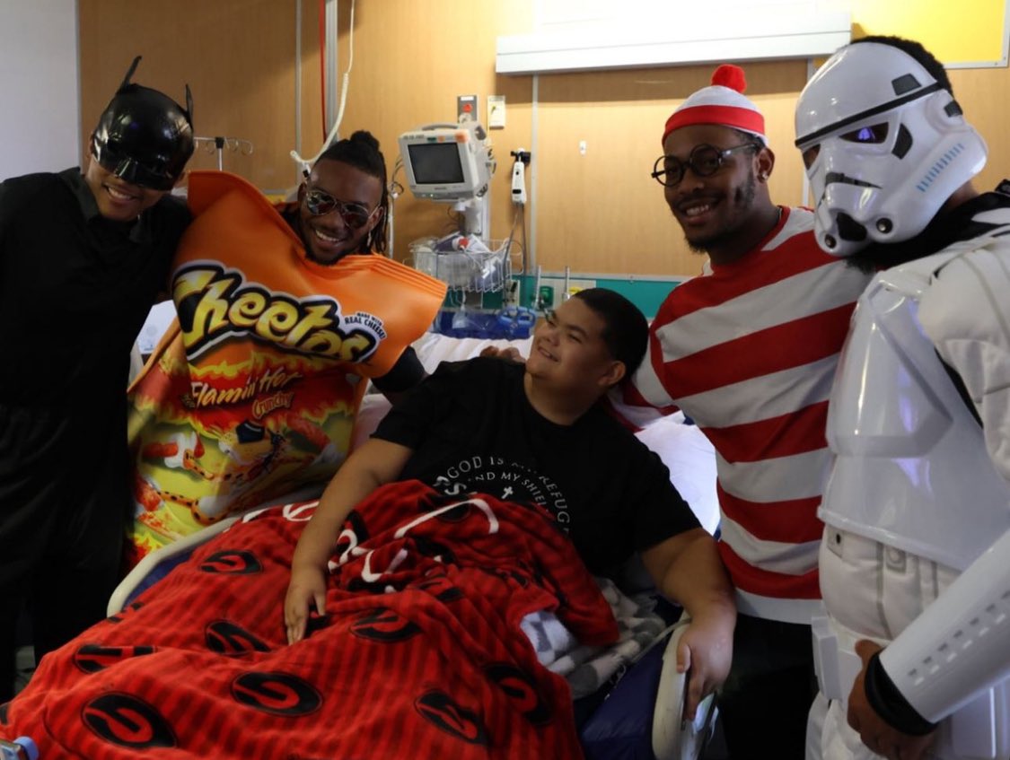 Bijan Robinson at Children’s Healthcare of Atlanta for Halloween
