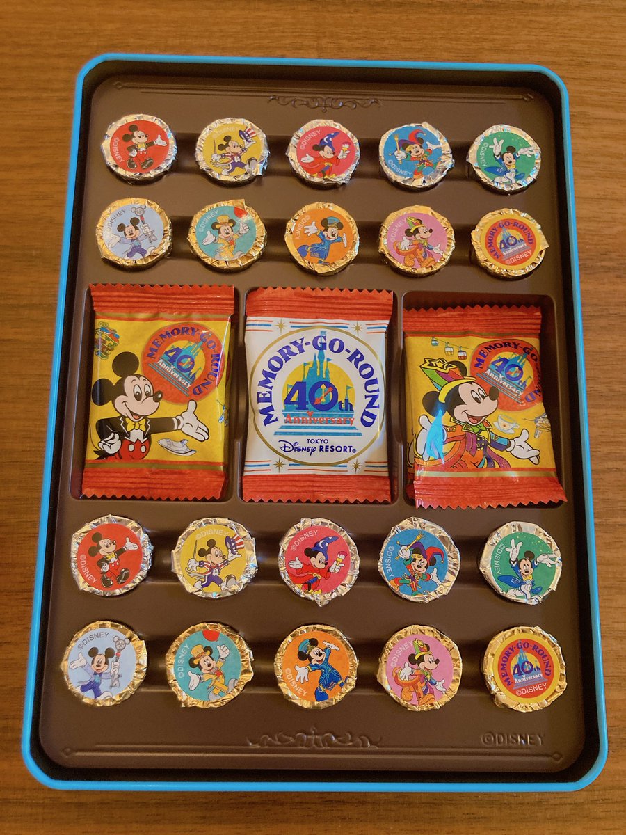 ladyRappit's tweet photo. 開けた瞬間うわぁぁぁって声出た
ヲタクホイホイチョコレート
買って良かった
(たまに投下する開封の儀)

#40th #TDL 
#MemoryGoRound https://t.co/UMmanNzish