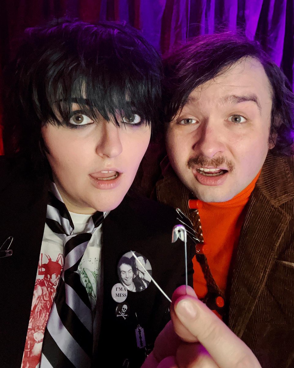 zoeissocoollike's tweet photo. โจcome with us now on a journey through time & space!โจ
#mightyboosh #vincenoir #howardmoon https://t.co/wfWDHWz4Iq