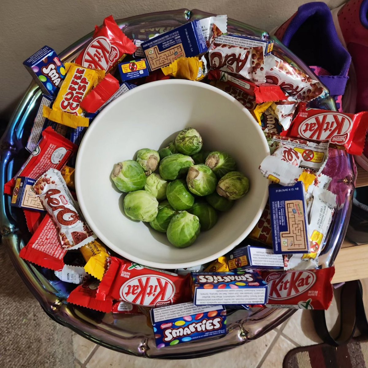 All set for #halloween 

A vintage Ghostbuster and a Corpse Bride plus the traditional bowl of Brussels as a joke. 

Be safe and have fun tonight