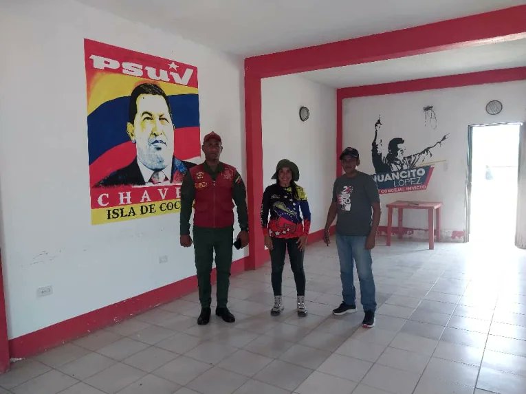 GMBNBT_NE's tweet photo. #31Oct23
Iniciamos el abordaje de rehabilitación de las Bases de Misiones Socialistas en la BMS San Pedro Apóstol, sector San Pedro de Coche, municipio Villalba 

#SomosTricolor
#MppopNE

@NicolasMaduro @delcyrodriguezv @GRaulparedes @_Vpsops @Barrio_Tricolor @MPPOP_OFICIAL https://t.co/2kDjlmdMA1