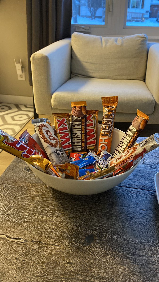 When you level up to full bar house and you’ve had under 10 trick or treaters… #Halloween2023 🎃