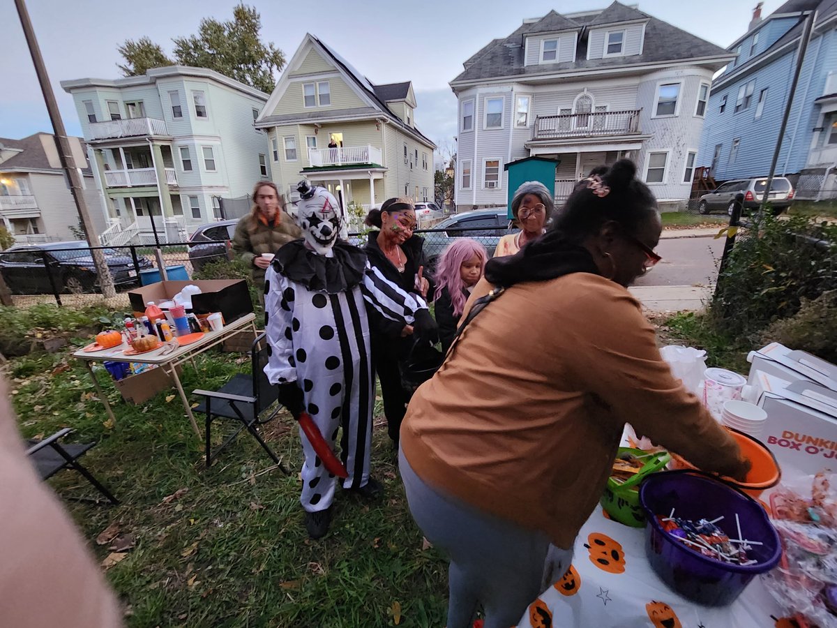 Happy Halloween from BNCLT! Had a great time with neighbors at the Park St lot in #Dorchester!