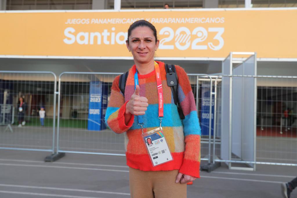 conadeoficial's tweet photo. La directora general de la #CONADE, @AnaGGuevara, se hace presente en el Estadio Nacional, de Santiago de Chile, para observar las competencias de atletismo de los 𝗫𝗜𝗫 𝗝𝘂𝗲𝗴𝗼𝘀 𝗣𝗮𝗻𝗮𝗺𝗲𝗿𝗶𝗰𝗮𝗻𝗼𝘀 #Santiago2023. 🇲🇽 https://t.co/XFtQE2lsx4