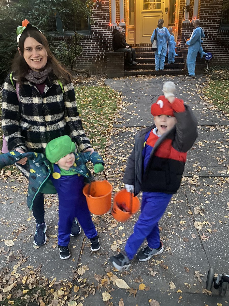 revbon22's tweet photo. Halloween 2023! https://t.co/QeemcROrsI