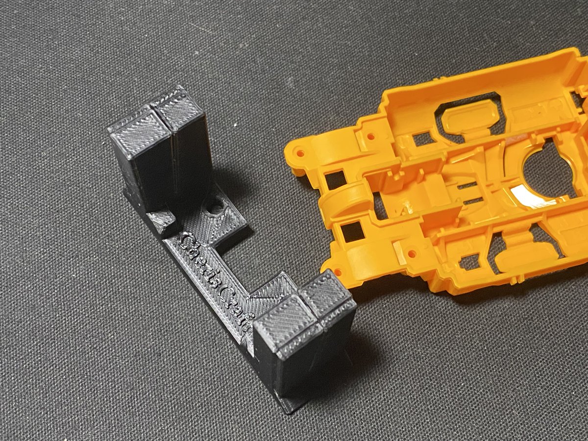 CherisCraft's tweet photo. MS-Center TaperCutGuide
MS-F/R・Unit TaperCutGuide S
特殊V字テーパーカットライン
ショートストローク
大好評発売中
MS-chassis flexibleシリーズ
https://t.co/QHP8B5aBL2
#ミニ四駆 #mini4wd #ちぇりすくらふと
#MSchassis #MSフレキ #MSflexible https://t.co/Xl16kMLSya